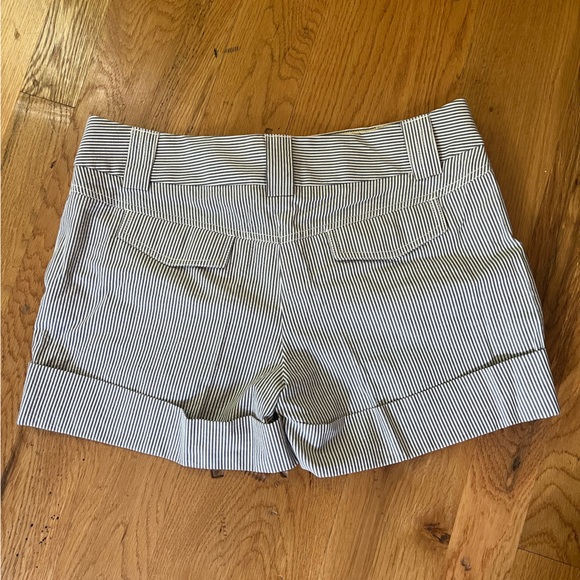 NWT J.Crew Striped Cuffed Shorts - Picture 3 of 3